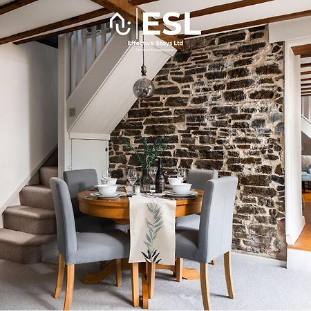 Luxurious 2 Bedroom Countryside Hot Tub Retreat In Stiperstones Shelve Exterior photo