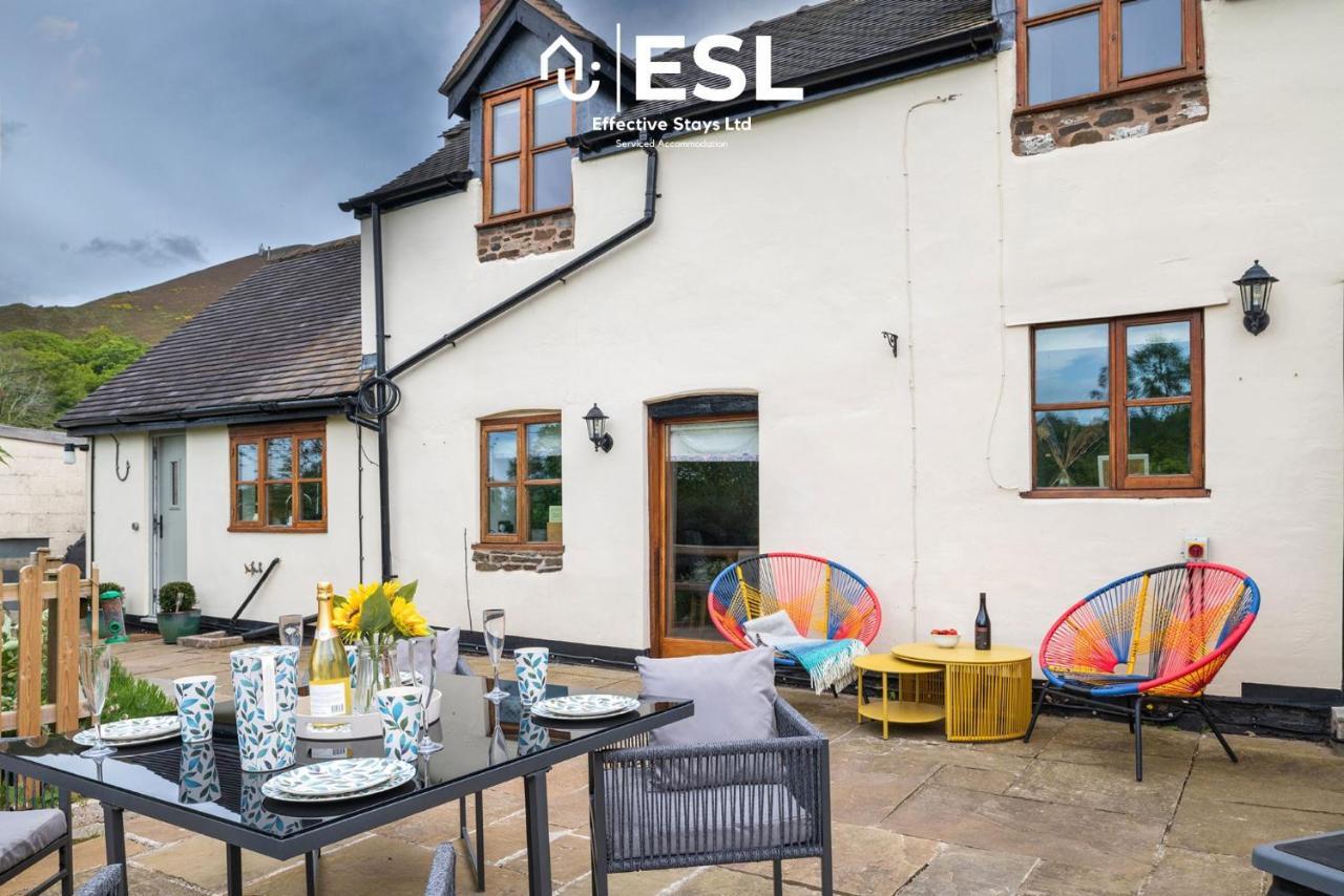 Luxurious 2 Bedroom Countryside Hot Tub Retreat In Stiperstones Shelve Exterior photo