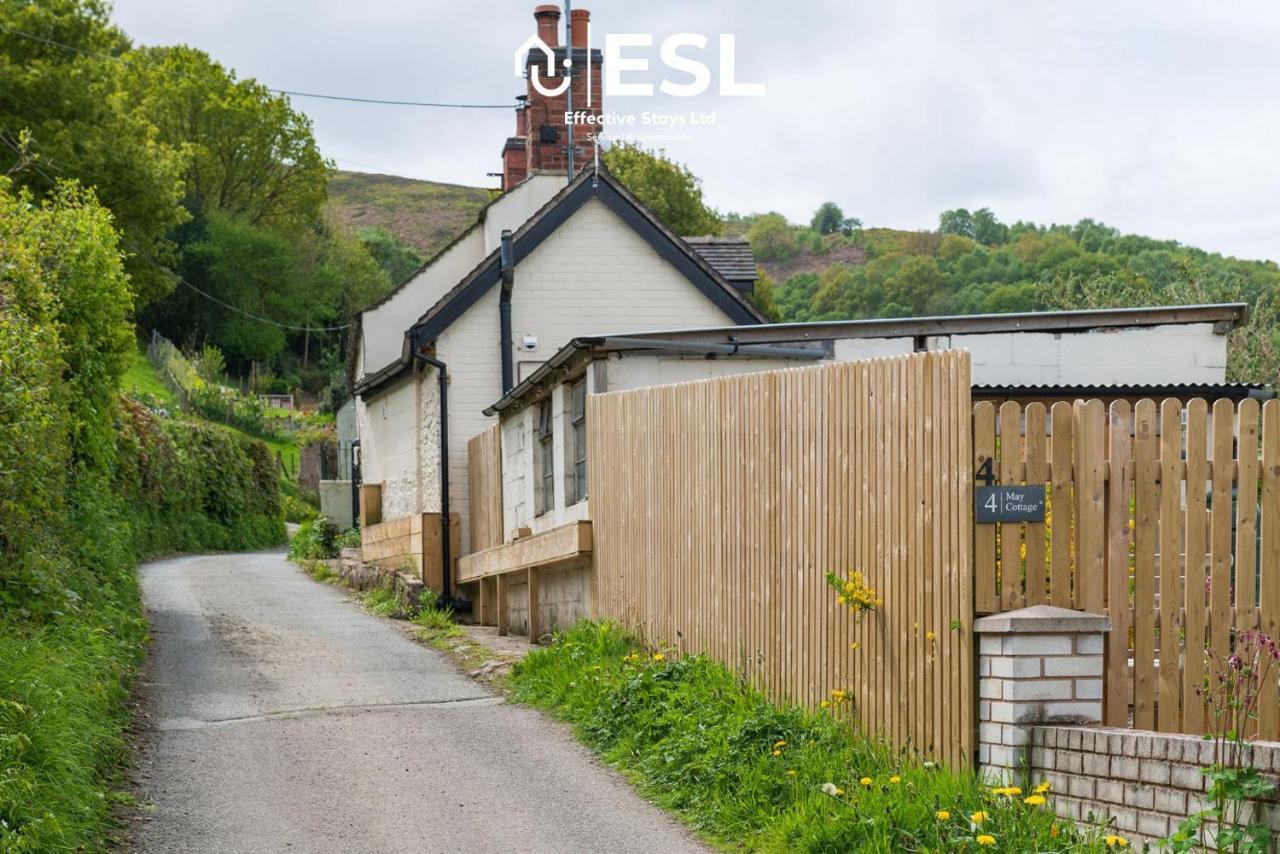 Luxurious 2 Bedroom Countryside Hot Tub Retreat In Stiperstones Shelve Exterior photo
