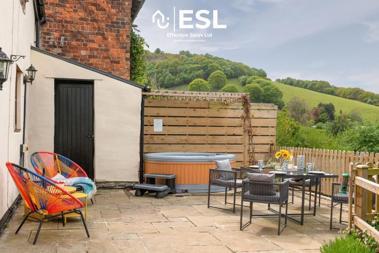 Luxurious 2 Bedroom Countryside Hot Tub Retreat In Stiperstones Shelve Exterior photo